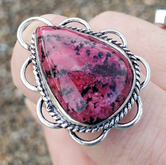New Pink Thulite 925 Silver Ring. - Picture 5 of 14